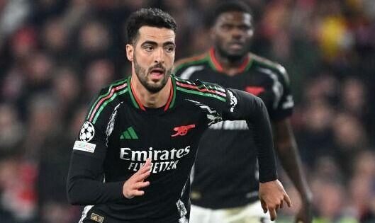 Liverpool 2–2 Arsenal: Gunners fought back from two goals down to draw against Liverpool